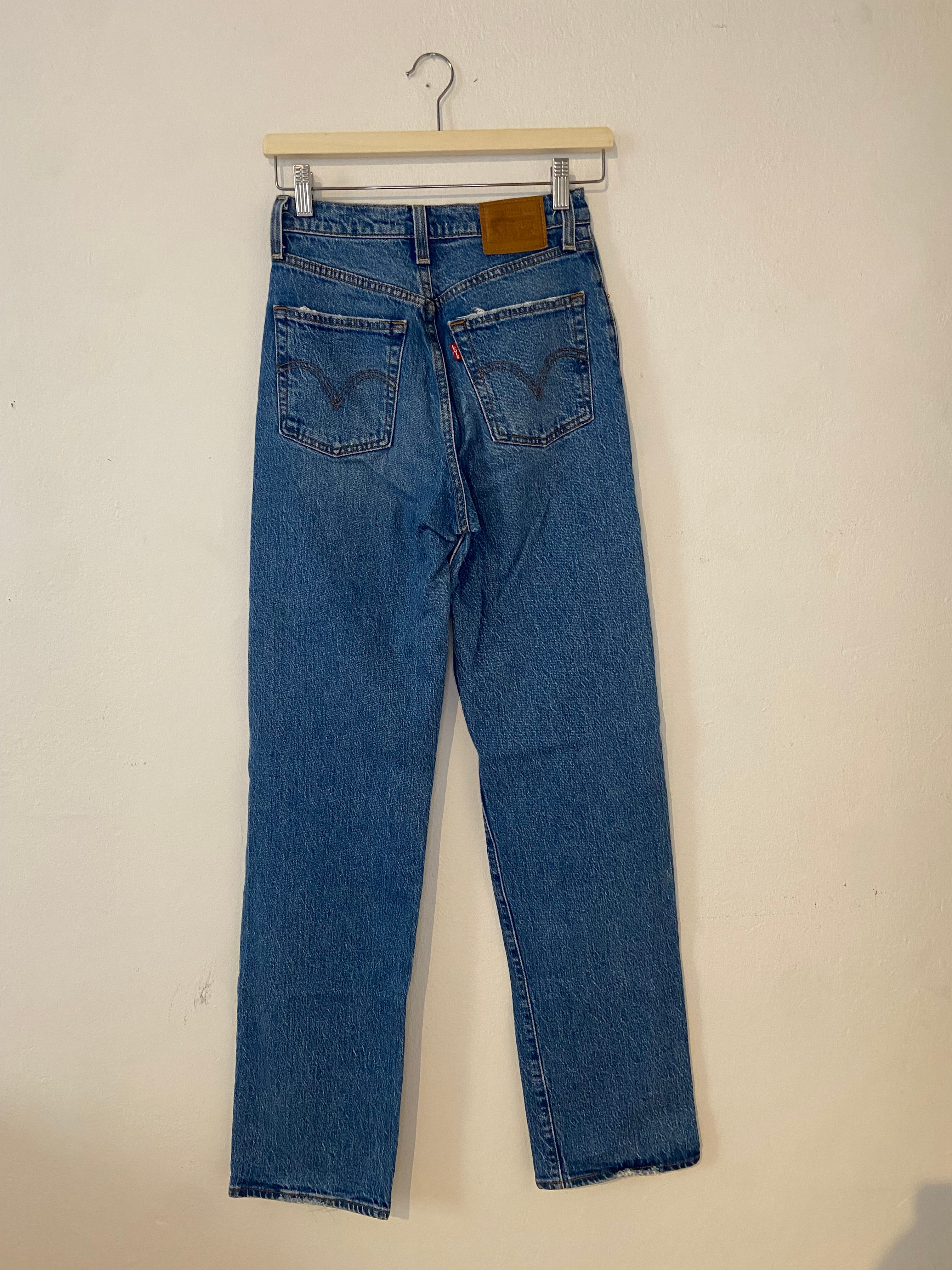 Levis jeans