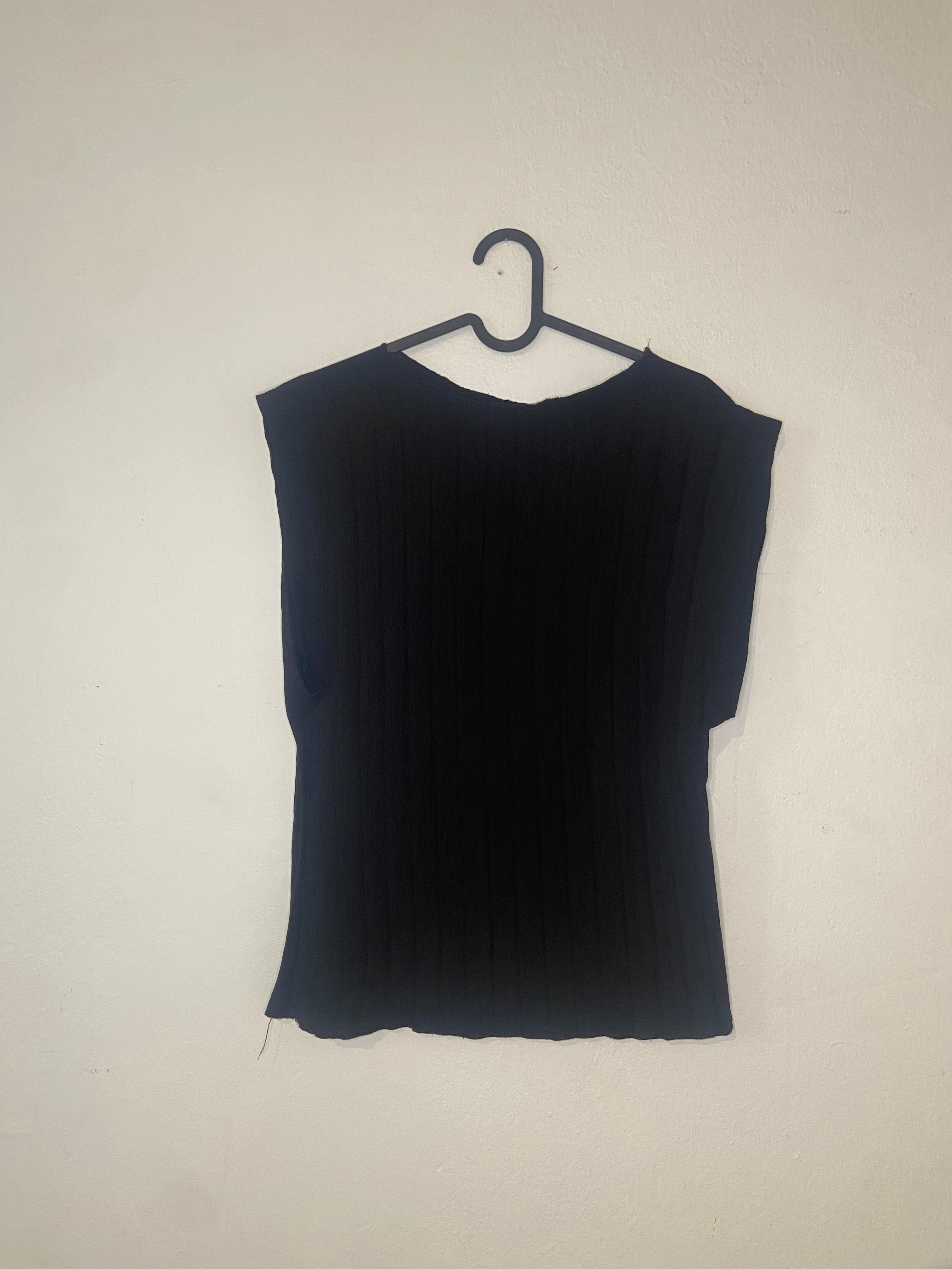 Zara Topp