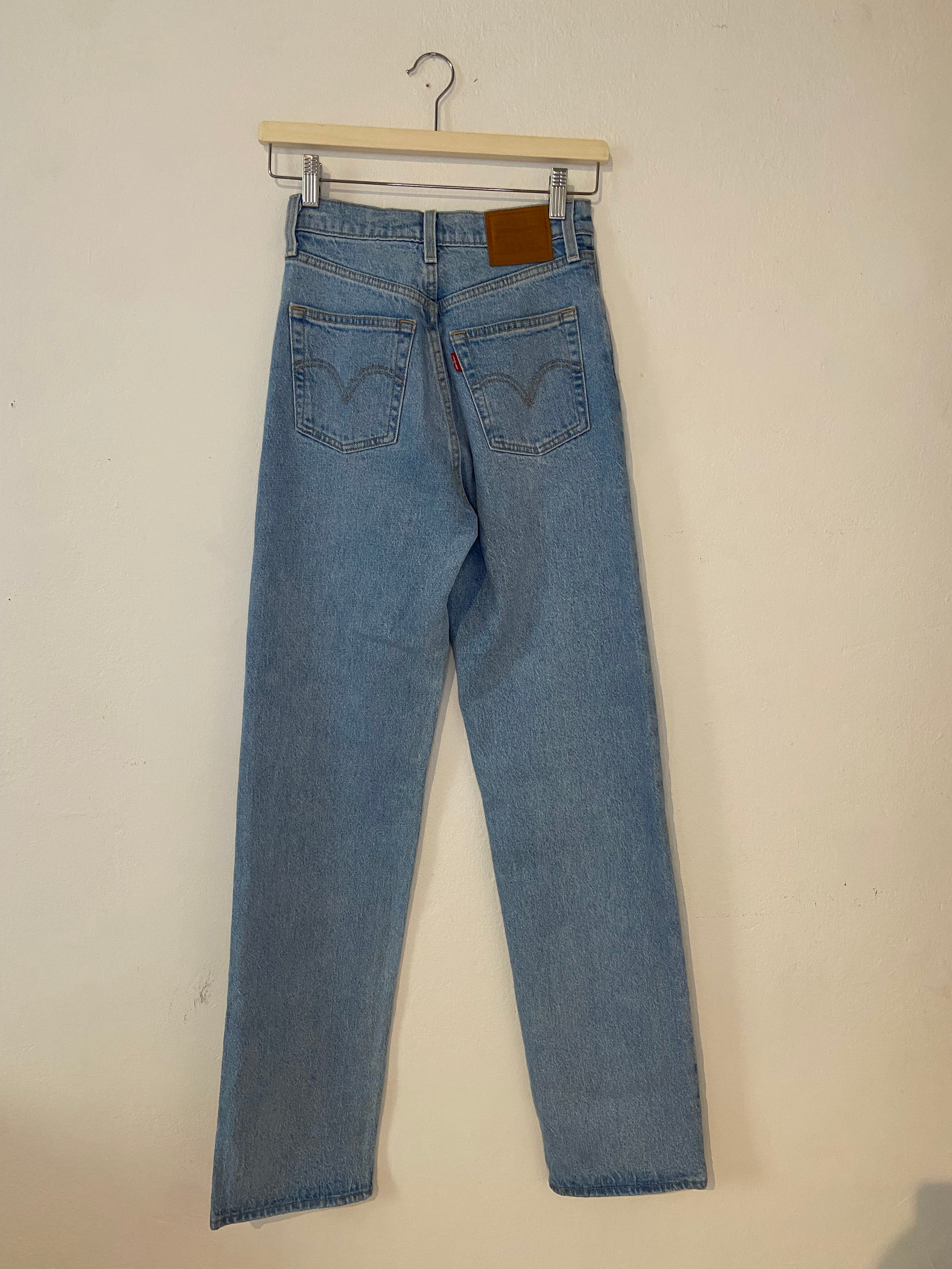 Levis jeans