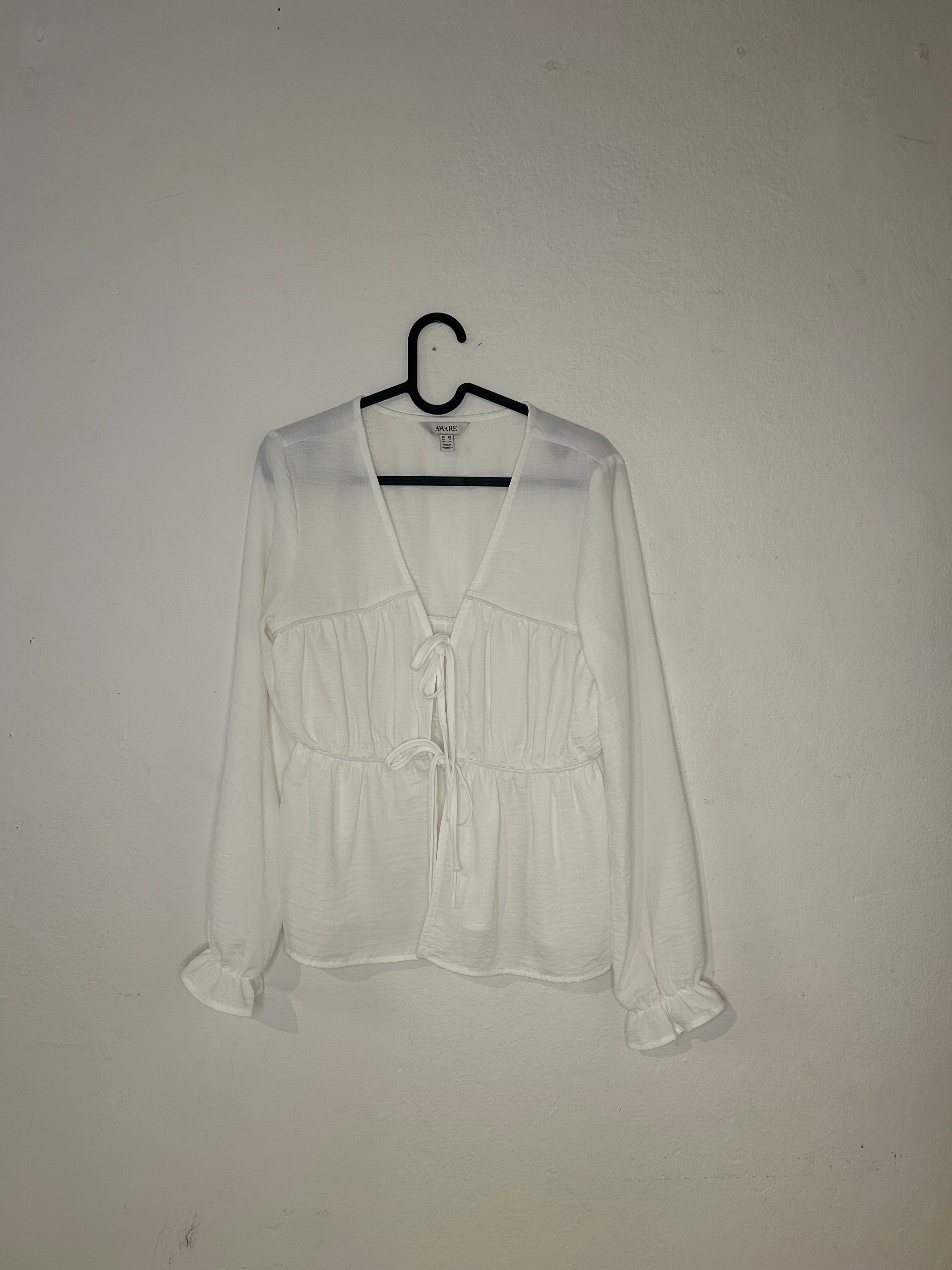 Aware Blus