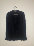 Alice Zouer Svart Blus med Volanger & Knytband